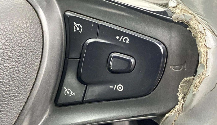 2023 Tata ALTROZ XT DIESEL, Diesel, Manual, 71,175 km, Adaptive Cruise Control