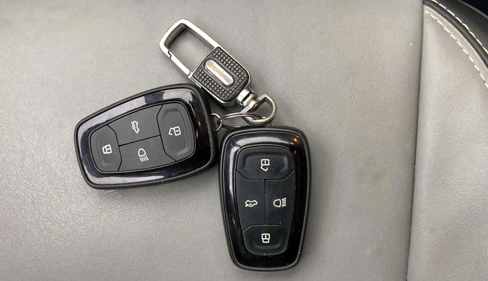 2023 Tata ALTROZ XT DIESEL, Diesel, Manual, 71,175 km, Key Close Up