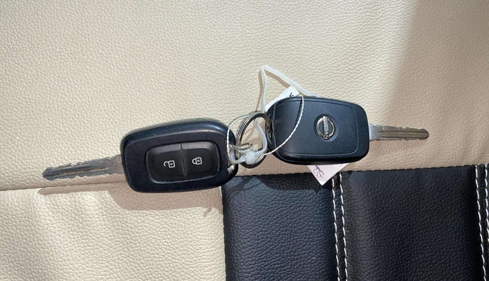 2021 Nissan MAGNITE XL, Petrol, Manual, 25,156 km, Key Close Up
