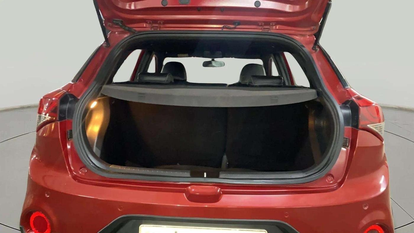 2016 Hyundai i20 Active 1.2 SX, Petrol, Manual, 79,046 km, Boot Inside
