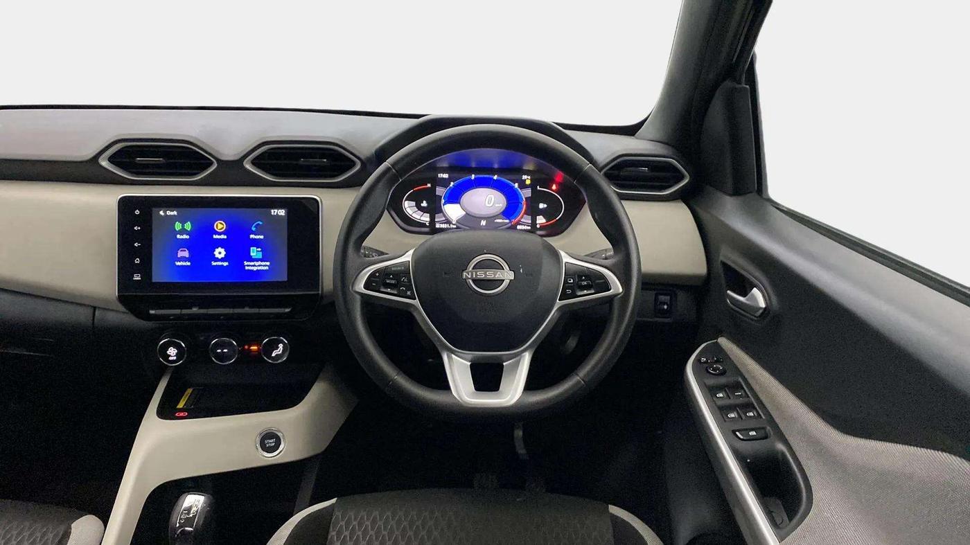 2024 Nissan MAGNITE XV AMT, Petrol, Automatic, 8,826 km, Steering Wheel Close Up