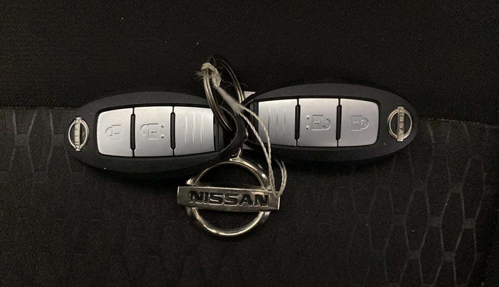 2024 Nissan MAGNITE XV AMT, Petrol, Automatic, 8,826 km, Key Close Up