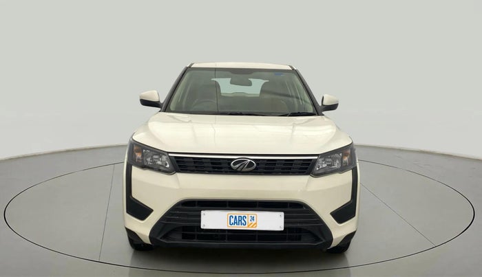 2021 Mahindra XUV300 W4 1.2 PETROL, Petrol, Manual, 20,023 km, Front
