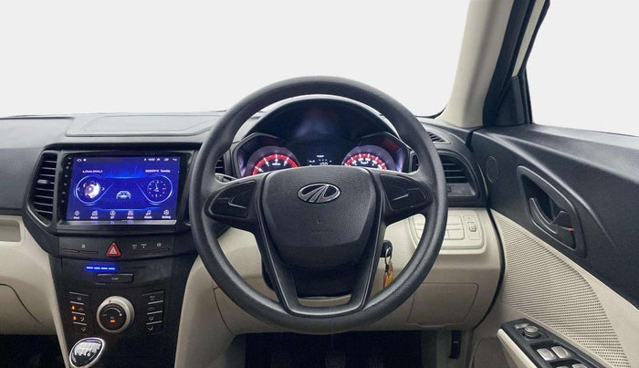2021 Mahindra XUV300 W4 1.2 PETROL, Petrol, Manual, 20,023 km, Steering Wheel Close Up