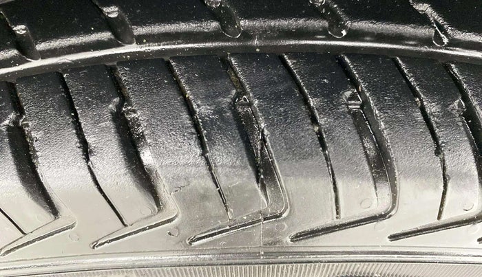 2023 Maruti Alto K10 VXI PLUS, Petrol, Manual, 14,337 km, Left Front Tyre Tread