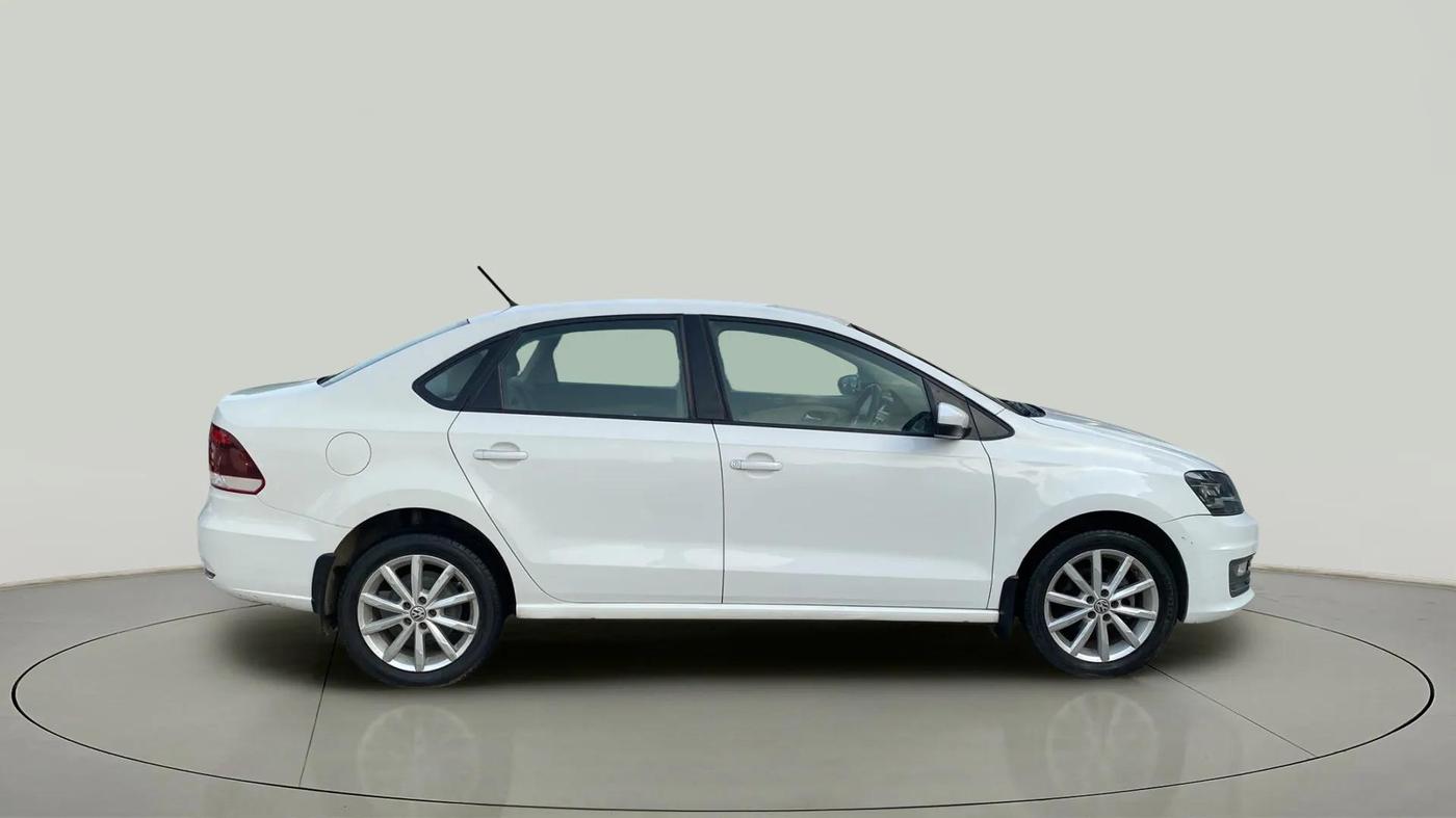 2018 Volkswagen Vento HIGHLINE PLUS 1.2 AT 16 ALLOY, Petrol, Automatic, 99,000 km, Right Side View