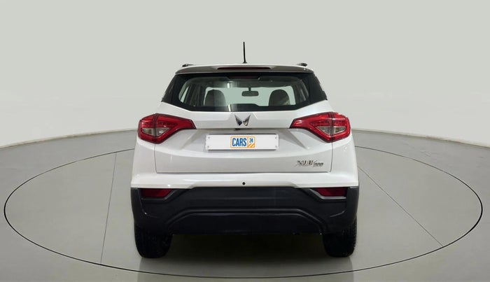 2023 Mahindra XUV300 W4 1.2 PETROL, Petrol, Manual, 15,541 km, Back/Rear