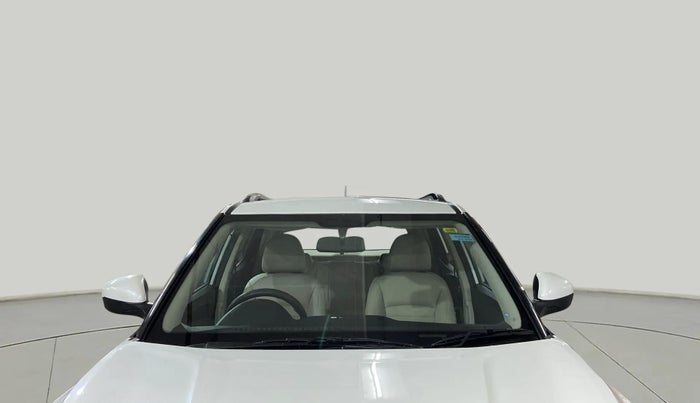 2023 Mahindra XUV300 W4 1.2 PETROL, Petrol, Manual, 15,541 km, Front Windshield