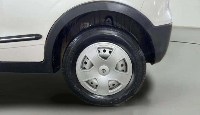 2023 Mahindra XUV300 W4 1.2 PETROL, Petrol, Manual, 15,541 km, Left Rear Wheel