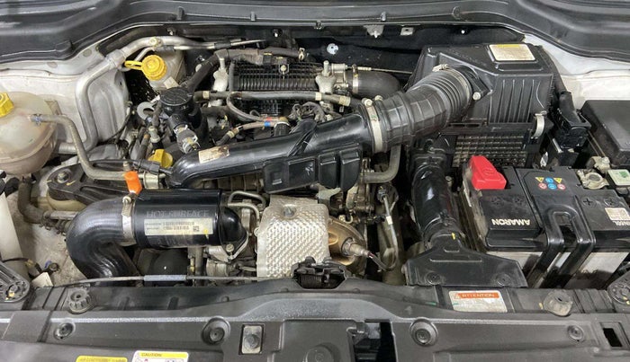2023 Mahindra XUV300 W4 1.2 PETROL, Petrol, Manual, 15,541 km, Engine View