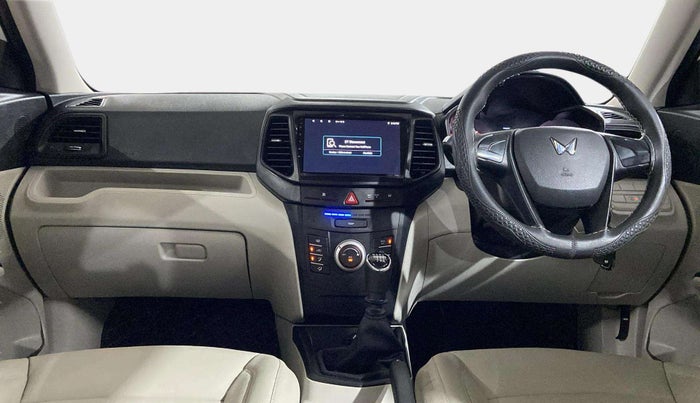 2023 Mahindra XUV300 W4 1.2 PETROL, Petrol, Manual, 15,541 km, Dashboard