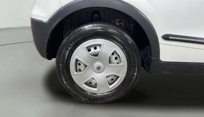 2023 Mahindra XUV300 W4 1.2 PETROL, Petrol, Manual, 15,541 km, Right Rear Wheel