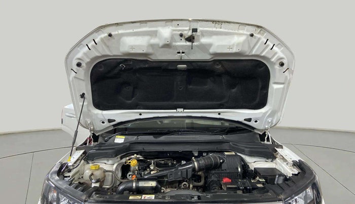 2023 Mahindra XUV300 W4 1.2 PETROL, Petrol, Manual, 15,541 km, Open Bonet