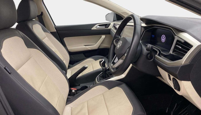 2023 Volkswagen VIRTUS TOPLINE TSI 1.0 MT, Petrol, Manual, 30,573 km, Right Side Front Door Cabin