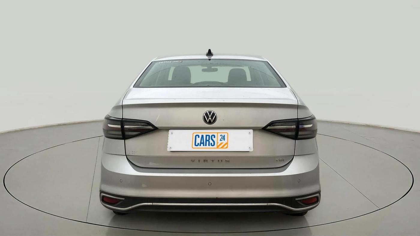 2023 Volkswagen VIRTUS TOPLINE TSI 1.0 MT, Petrol, Manual, 30,573 km, Back/Rear