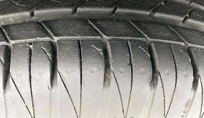 2023 KIA SONET HTX 1.0 IMT, Petrol, Manual, 18,711 km, Left Front Tyre Tread