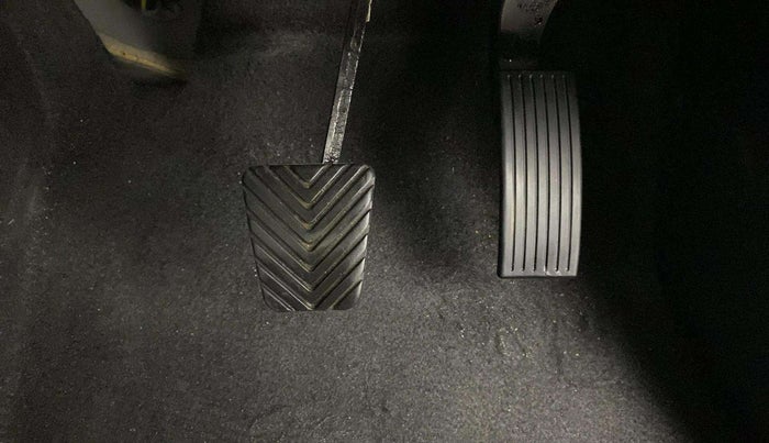 2023 KIA SONET HTX 1.0 IMT, Petrol, Manual, 18,711 km, Pedals