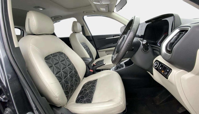 2023 KIA SONET HTX 1.0 IMT, Petrol, Manual, 18,711 km, Right Side Front Door Cabin