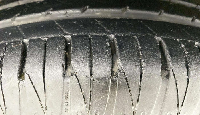 2023 KIA SONET HTX 1.0 IMT, Petrol, Manual, 18,711 km, Right Rear Tyre Tread