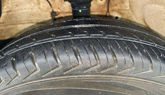 2023 Maruti Alto K10 VXI PLUS, Petrol, Manual, 15,143 km, Left Front Tyre Tread