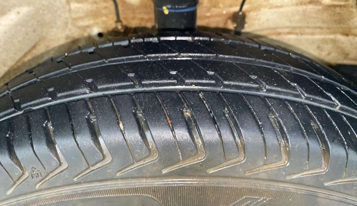 2023 Maruti Alto K10 VXI PLUS, Petrol, Manual, 15,143 km, Right Front Tyre Tread