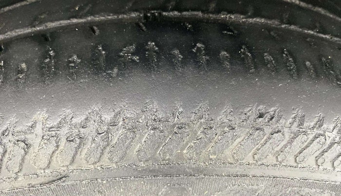 2017 Ford Ecosport TREND + 1.5L PETROL AT, Petrol, Automatic, 48,901 km, Left Front Tyre Tread