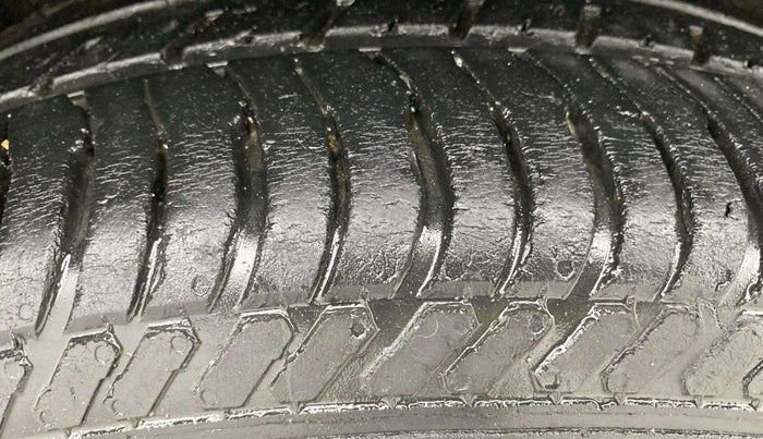 2017 Ford Ecosport TREND + 1.5L PETROL AT, Petrol, Automatic, 48,901 km, Right Rear Tyre Tread