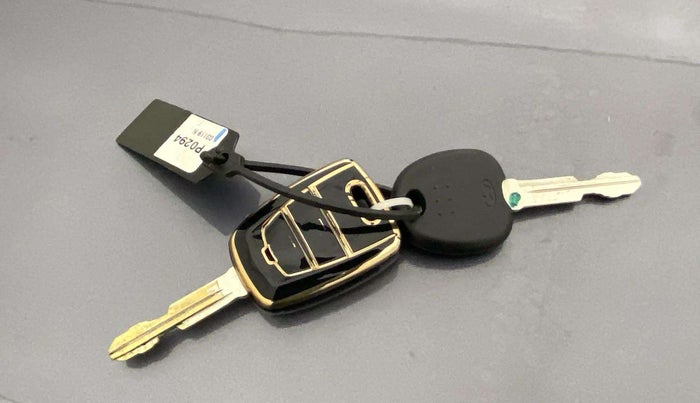 2019 Hyundai NEW SANTRO SPORTZ AMT, Petrol, Automatic, 39,519 km, Key Close Up