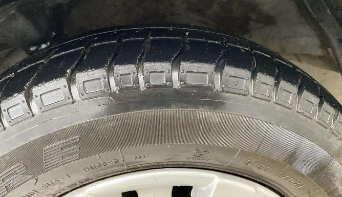 2015 Hyundai Eon ERA +, Petrol, Manual, 78,708 km, Left Front Tyre Tread