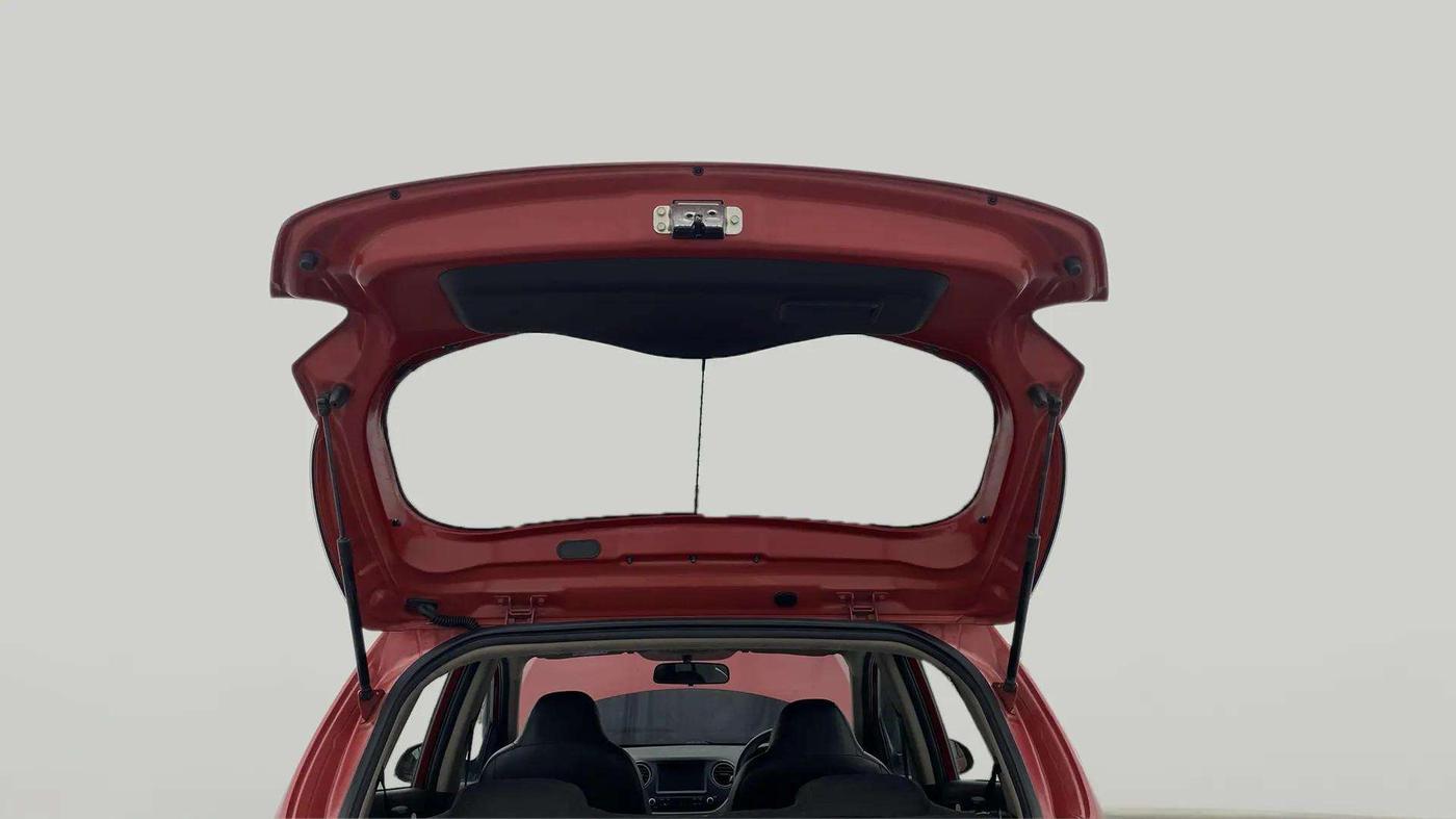 2018 Hyundai Grand i10 SPORTZ (O) AT 1.2 KAPPA VTVT, Petrol, Automatic, 51,831 km, Boot Door Open