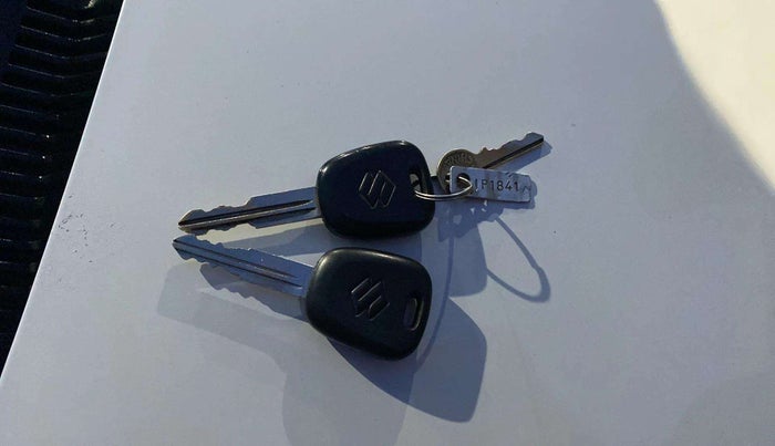 2022 Maruti Alto LXI O, Petrol, Manual, 27,035 km, Key Close Up