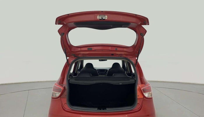 2018 Hyundai Grand i10 SPORTZ AT 1.2 KAPPA VTVT, Petrol, Automatic, 37,993 km, Boot Door Open