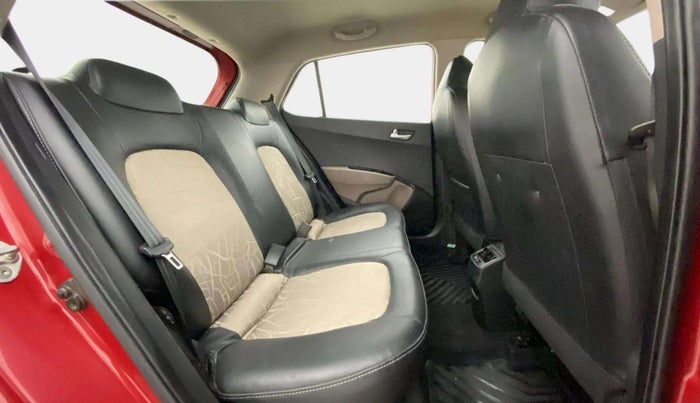 2018 Hyundai Grand i10 SPORTZ AT 1.2 KAPPA VTVT, Petrol, Automatic, 37,993 km, Right Side Rear Door Cabin