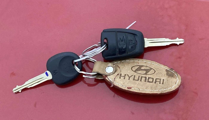 2018 Hyundai Grand i10 SPORTZ AT 1.2 KAPPA VTVT, Petrol, Automatic, 37,993 km, Key Close Up