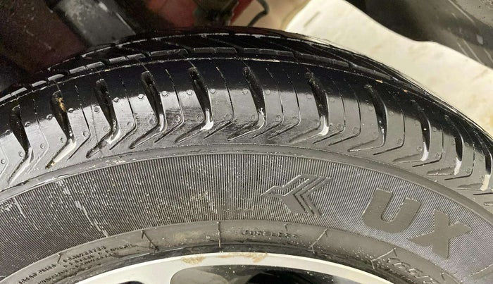 2018 Hyundai Grand i10 SPORTZ AT 1.2 KAPPA VTVT, Petrol, Automatic, 37,993 km, Left Rear Tyre Tread