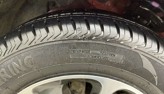 2018 Hyundai Grand i10 SPORTZ AT 1.2 KAPPA VTVT, Petrol, Automatic, 37,993 km, Left Front Tyre Tread