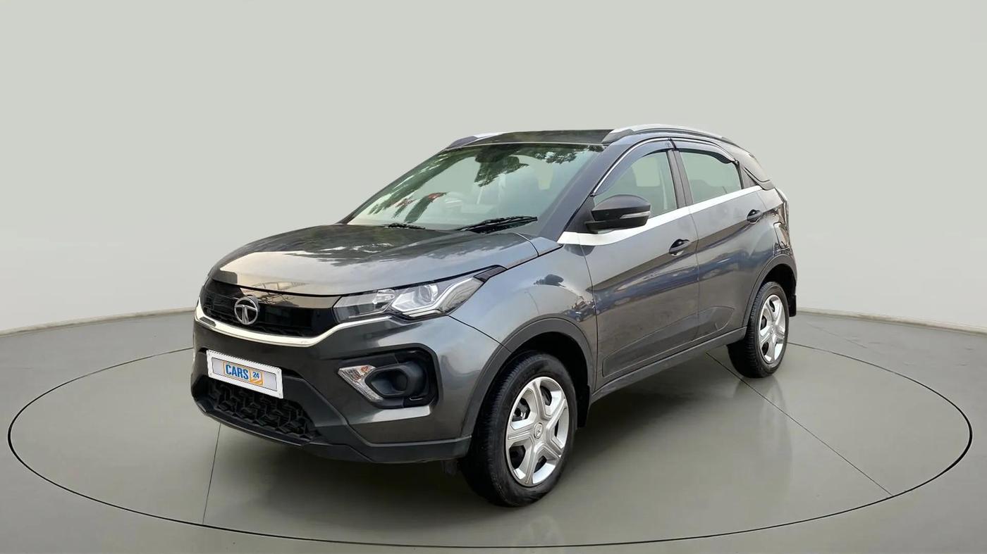 2022 Tata NEXON XMA SUNROOF PETROL, Petrol, Automatic, 12,162 km, Left Front Diagonal