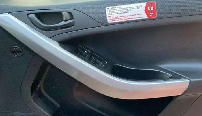 2022 Tata NEXON XMA SUNROOF PETROL, Petrol, Automatic, 12,159 km, Driver Side Door Panels Control