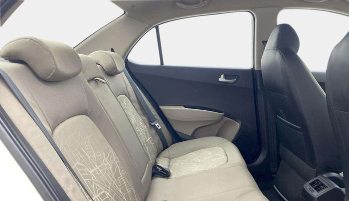 2015 Hyundai Xcent SX 1.2 (O), Petrol, Manual, 21,966 km, Right Side Rear Door Cabin