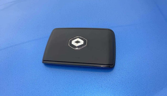 2022 Renault Kiger RXT (O) AMT, Petrol, Automatic, 8,751 km, Key Close Up