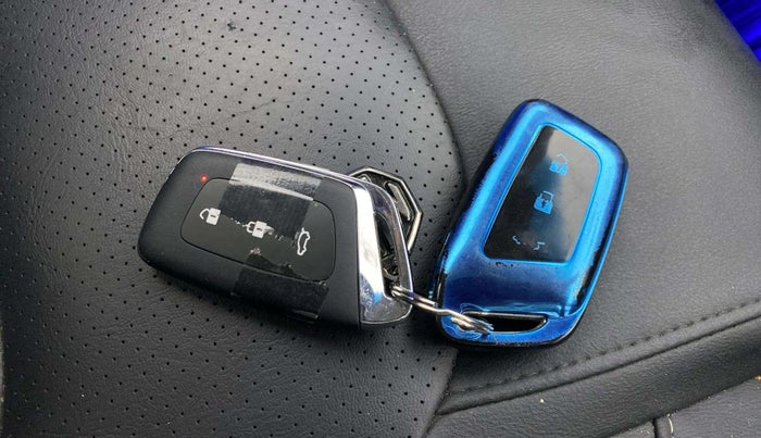 2020 MG HECTOR SHARP 1.5 DCT PETROL, Petrol, Automatic, 73,159 km, Key Close Up