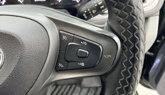 2020 Tata ALTROZ XT DIESEL, Diesel, Manual, 69,044 km, Adaptive Cruise Control