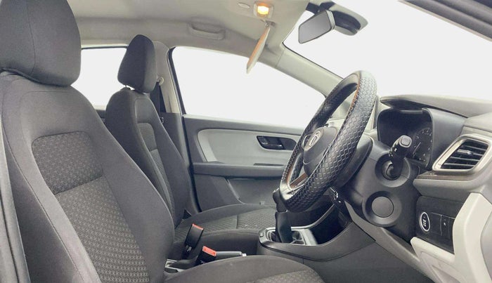 2020 Tata ALTROZ XT DIESEL, Diesel, Manual, 69,044 km, Right Side Front Door Cabin