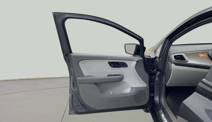2020 Tata ALTROZ XT DIESEL, Diesel, Manual, 69,044 km, LHS Front Door