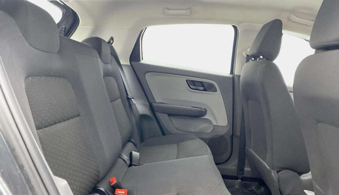 2020 Tata ALTROZ XT DIESEL, Diesel, Manual, 69,044 km, Right Side Rear Door Cabin