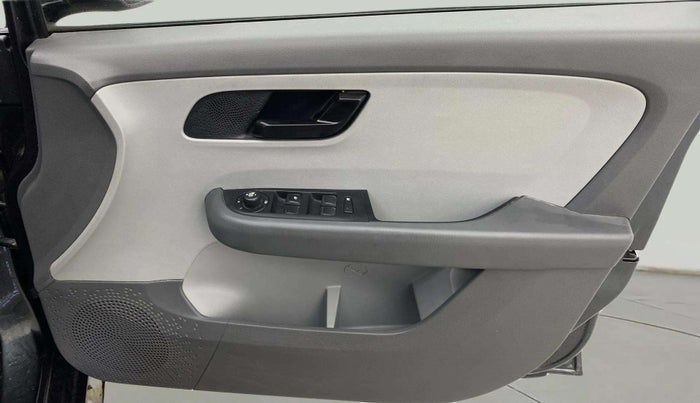 2020 Tata ALTROZ XT DIESEL, Diesel, Manual, 69,044 km, Driver Side Door Panels Control