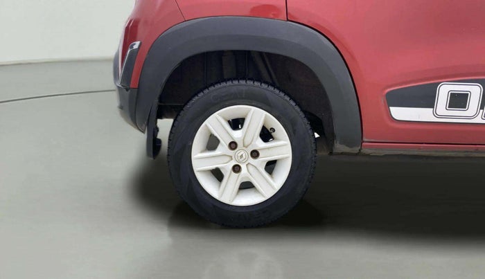 2017 Renault Kwid RXT 02 Anniversary Edition, Petrol, Manual, 32,519 km, Right Rear Wheel