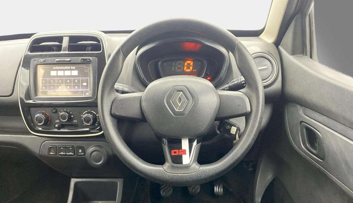 2017 Renault Kwid RXT 02 Anniversary Edition, Petrol, Manual, 32,519 km, Steering Wheel Close Up