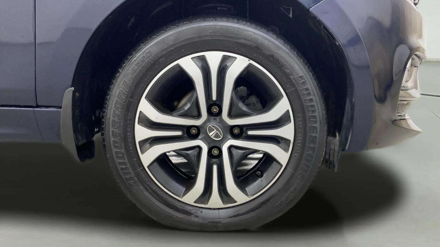 2022 Tata TIGOR XZ PLUS CNG, CNG, Manual, 36,138 km, Right Front Wheel