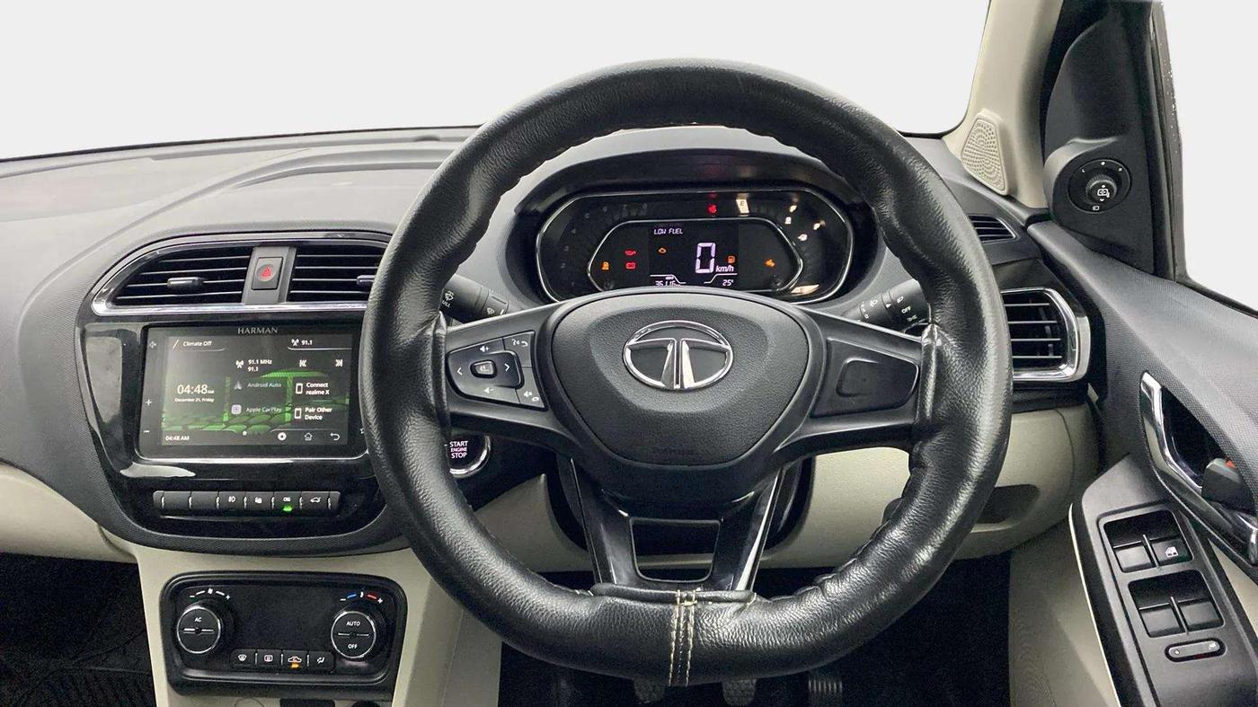 2022 Tata TIGOR XZ PLUS CNG, CNG, Manual, 36,138 km, Steering Wheel Close Up
